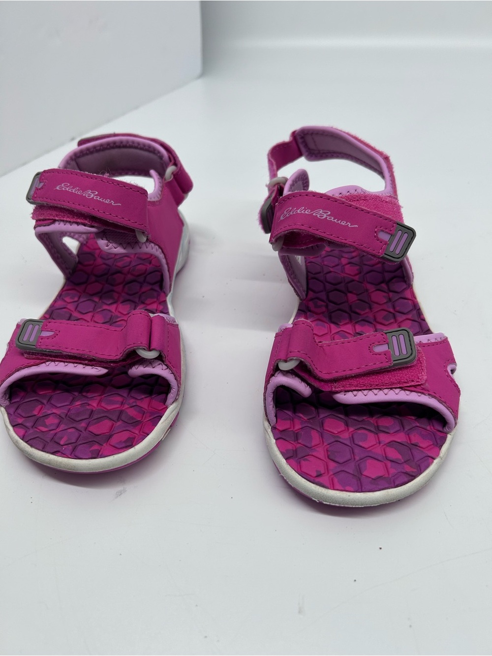 Eddie Bauer Girls' Bright Magenta Open-Toe Sport Sandals size 4